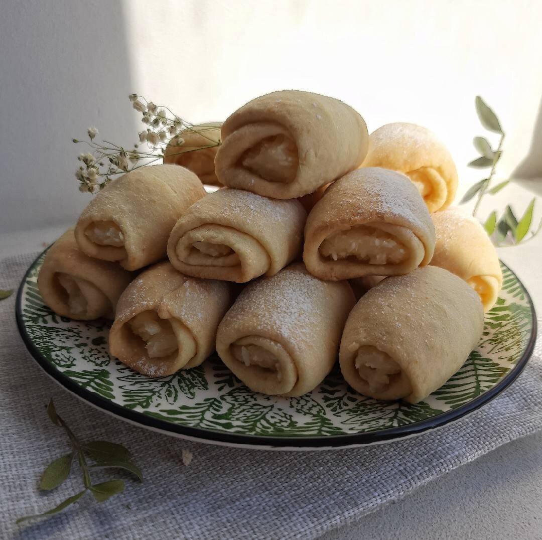 Печенье с кокосовой начинкой