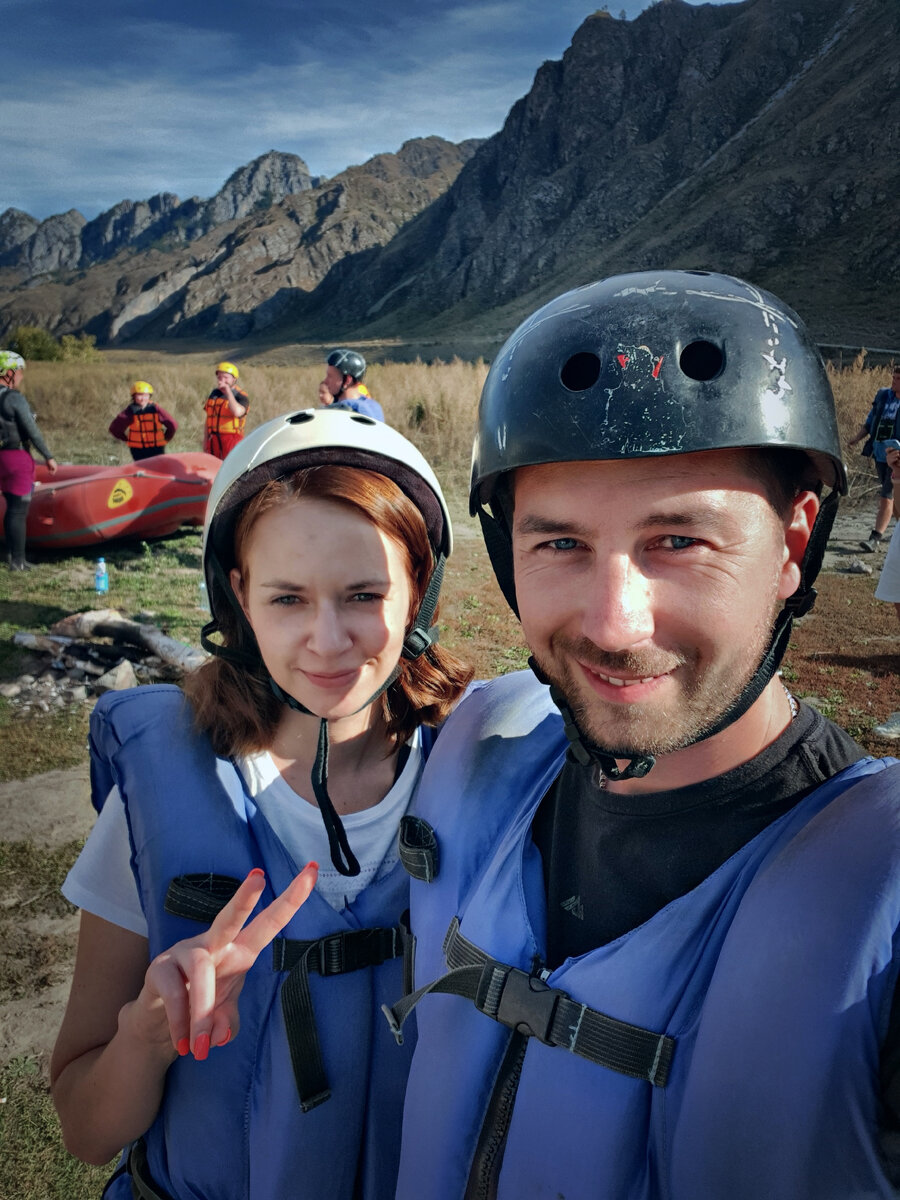 Типа весёлые. Скоро узнаем что это такое, сплав.. 