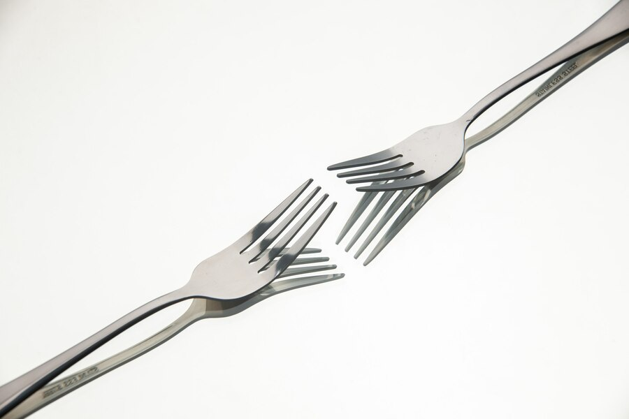 К чему снятся вилки и ложки женщине. Красивые столовые приборы. Georg jensen посуда. Сервировка столовых приборов. Размер вилки столовой.