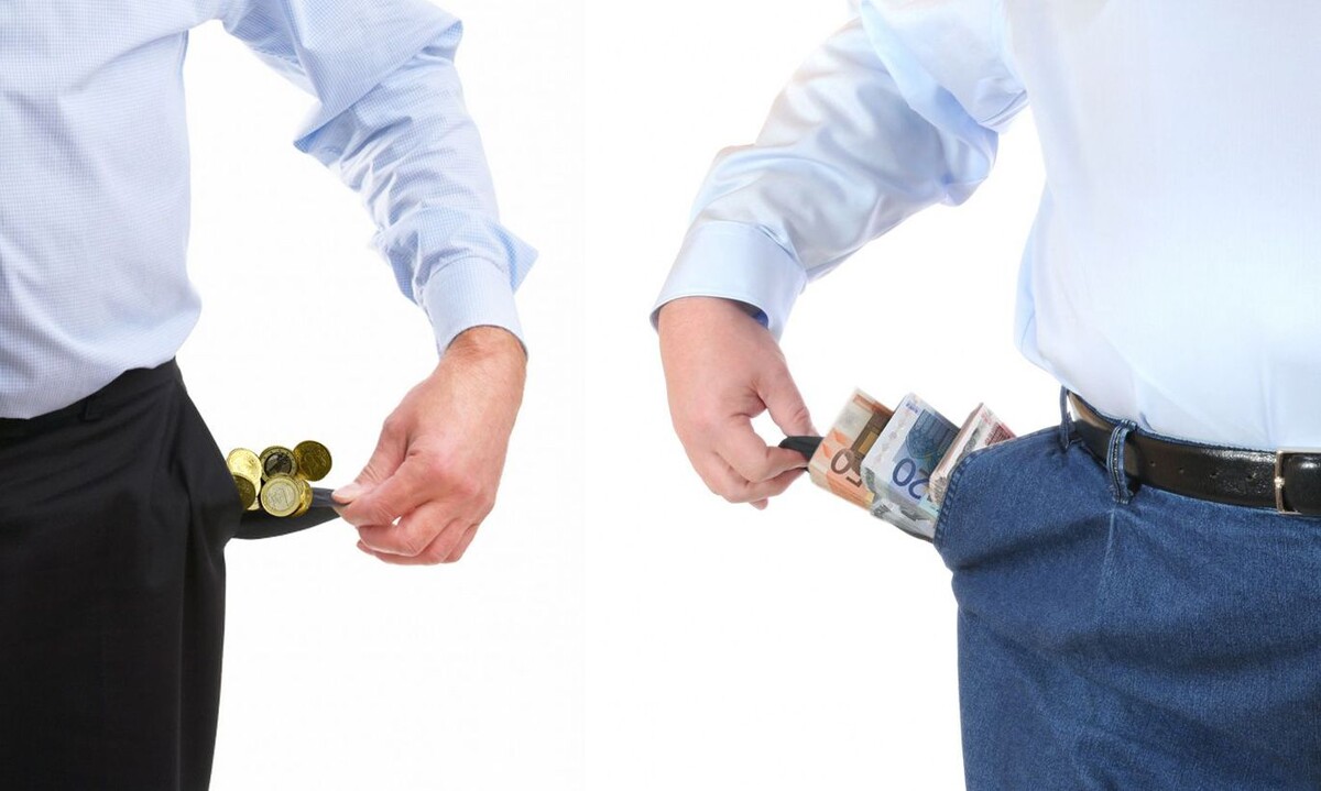                                        Почему у одних людей - мало денег, а у других - много?