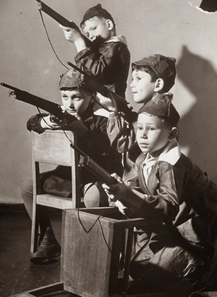 Фото: Маргарет Бурк-Уайт. Мальчишки СССР.