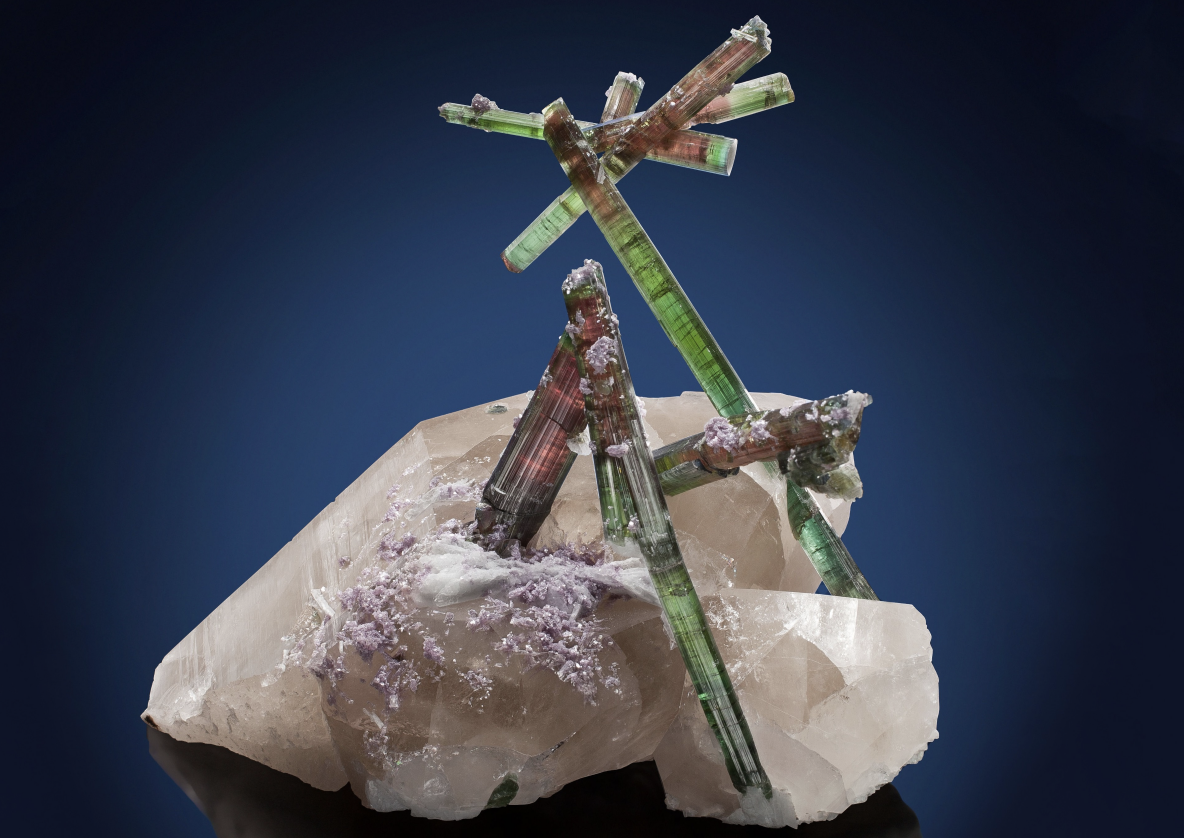 Турмалины из коллекции Герхарда Вагнера. Cтатьи выходят каждый день после 18:00 по мск. Источник фото: jewellerymag.ru