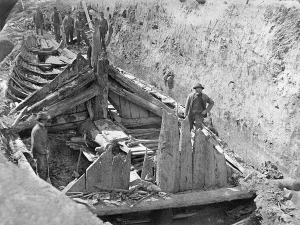 Раскопки 1880 года. Перед вами, дорогие читатели, останки самого большого в мире драккара