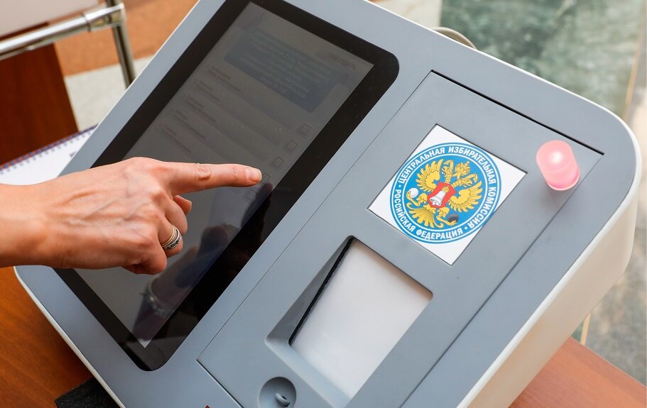 Проблема сбора подписей для регистрации кандидатов стала центральной темой скандальных выборов в Московскую городскую Думу. В итоге Российская ассоциация по связям с общественностью (РАСО) при всеобщей поддержке экспертов и политтехнологов выдвинула инициативу по «цифровизации» процесса сбора подписей.