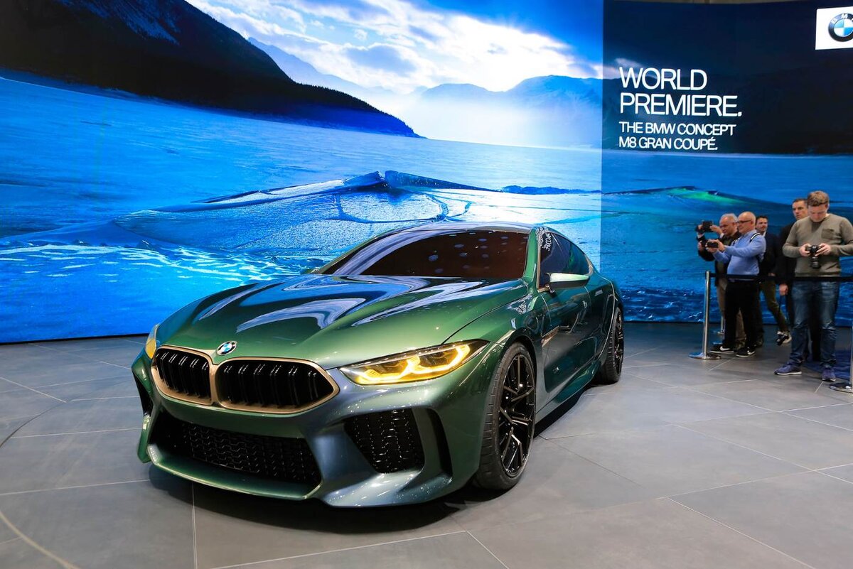 BMW m8 Turuncu