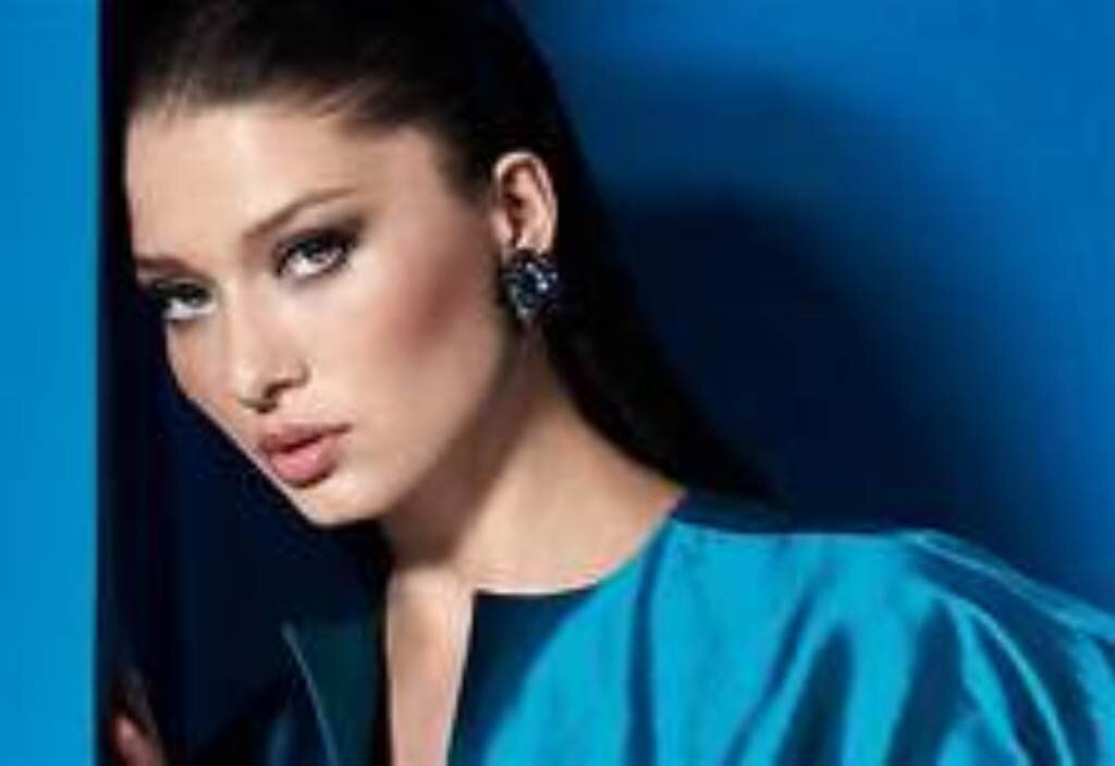 Нургюль Ешилчай (Nurgül Yesilçay)