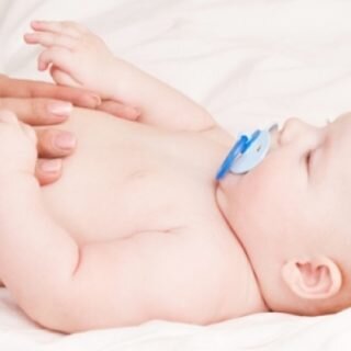 Как наладить пищеварение новорожденного - Статьи о детском питании от педиатров и экспертов МАМАКО