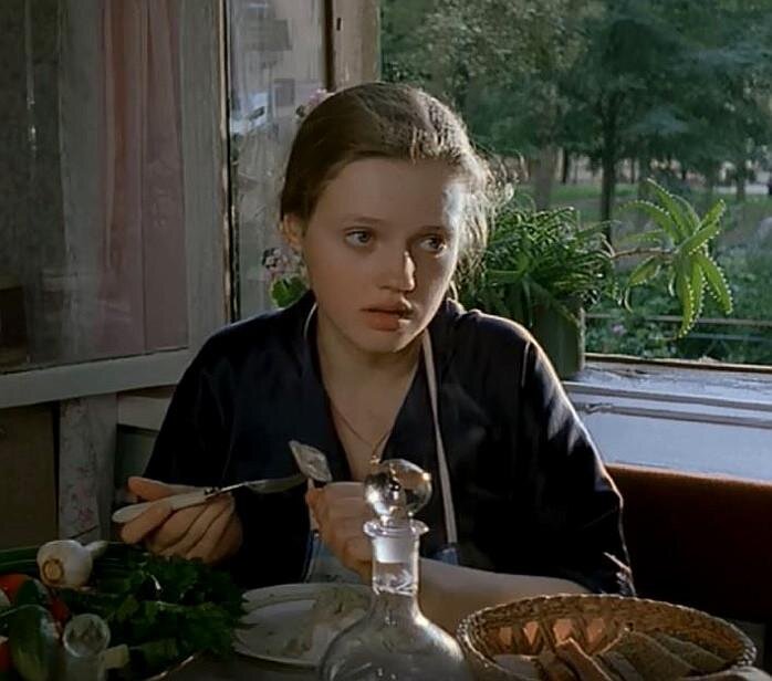 Кадр из фильма "Ворошиловский стрелок"