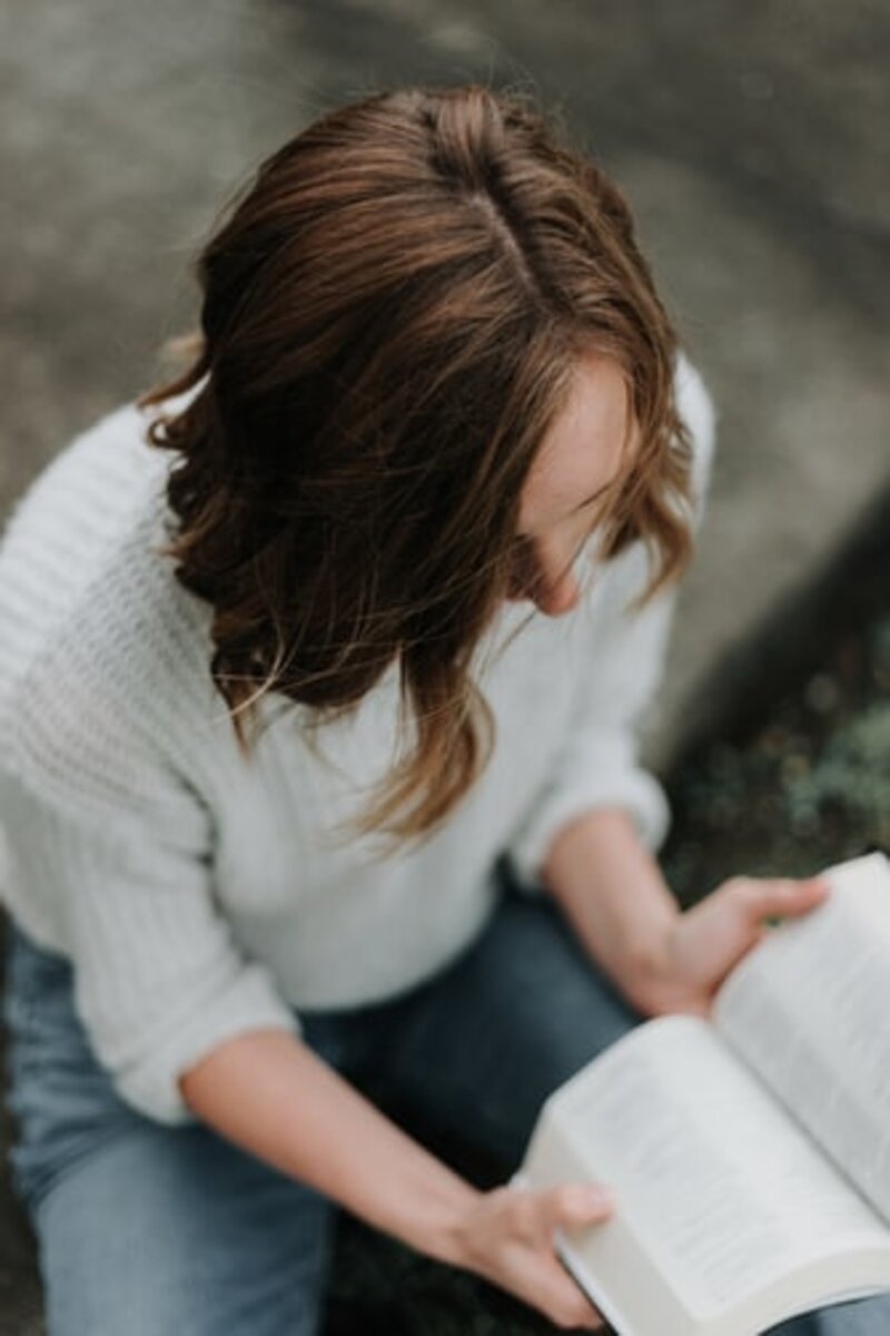 https://images.unsplash.com/photo-1554355607-27bb1b3e19b3?ixlib=rb-1.2.1&ixid=eyJhcHBfaWQiOjEyMDd9&auto=format&fit=crop&w=334&q=80