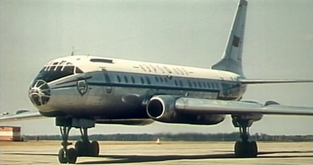 Самолет Ту-104Б. Фото ru.m.wikipedia.org.