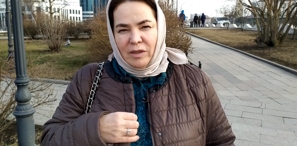 Женщина, возраст около 45-50 лет