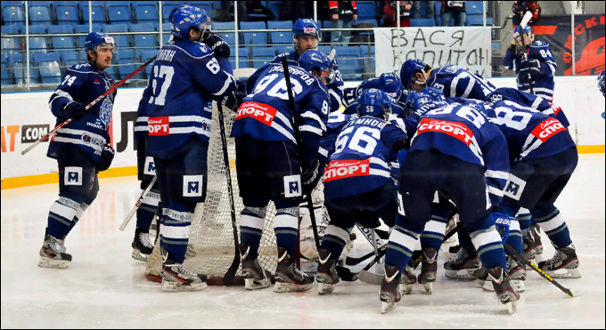 Источник фото: https://www.championat.com/hockey/article-3213147-kak-dela-mkhl-khk-mvd-balashikha.html