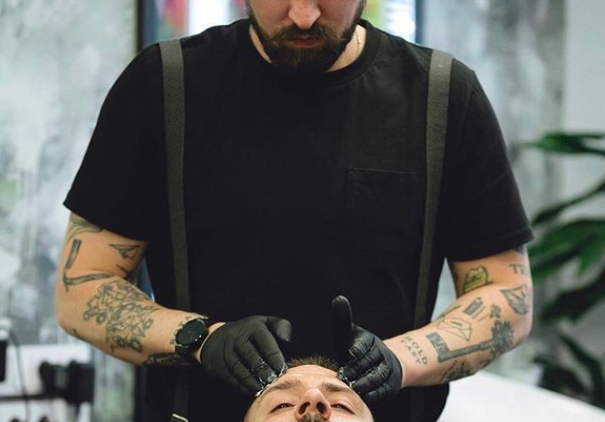 Instagram: @dakon_barber