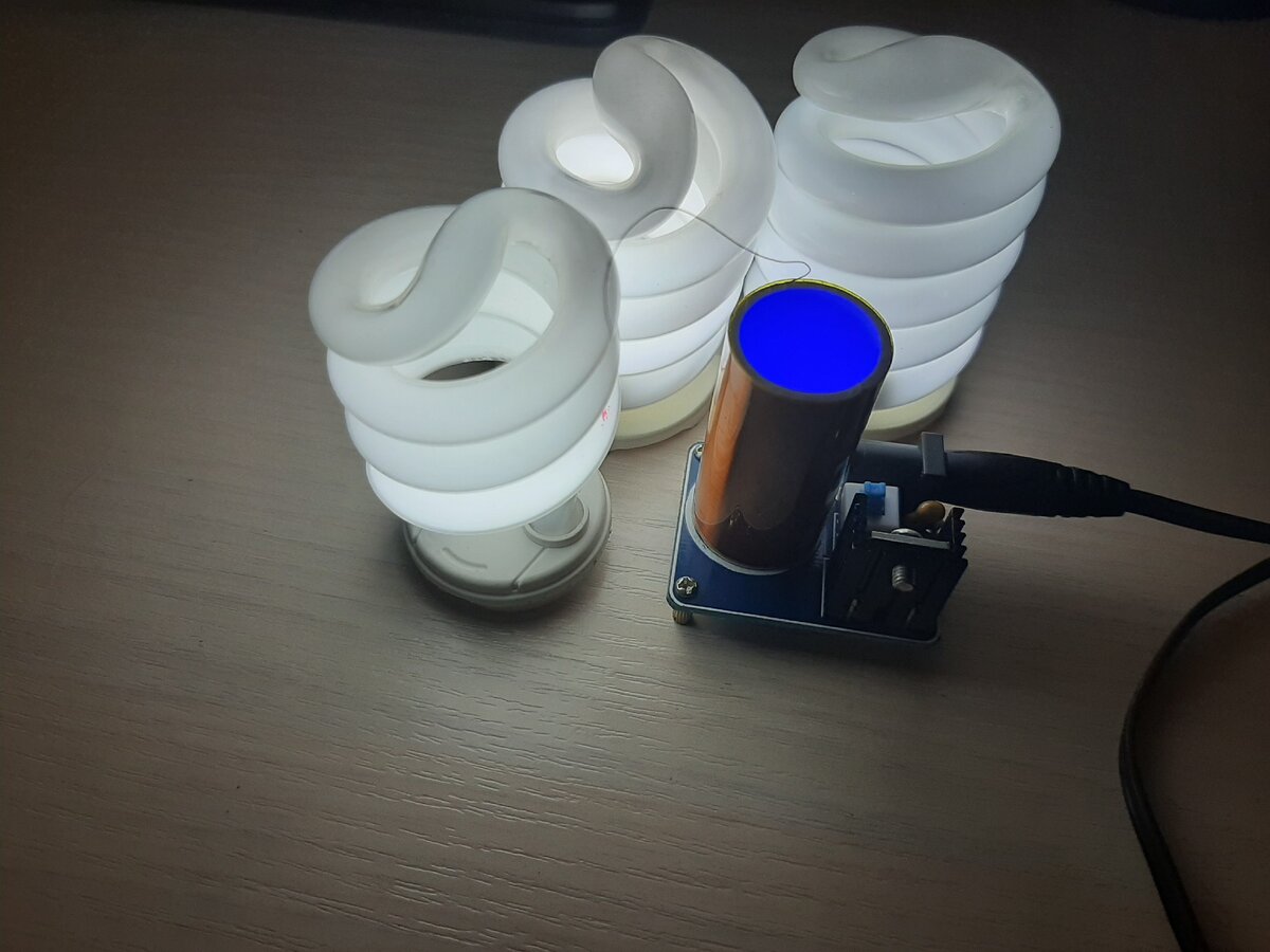 Колбы ламп-экономок.