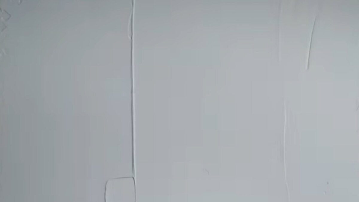 Наносим декоративную шпаклевку