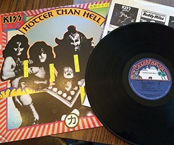 Kiss «Hotter than Hell», 1974 г.