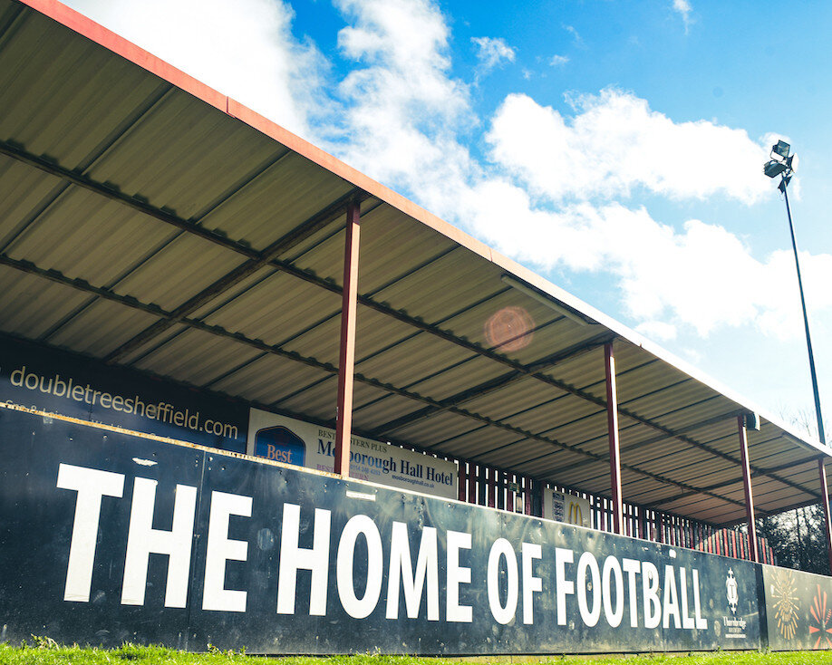 Стадион ФК "Шеффилд" "Коуч энд Хорсес Граунд"