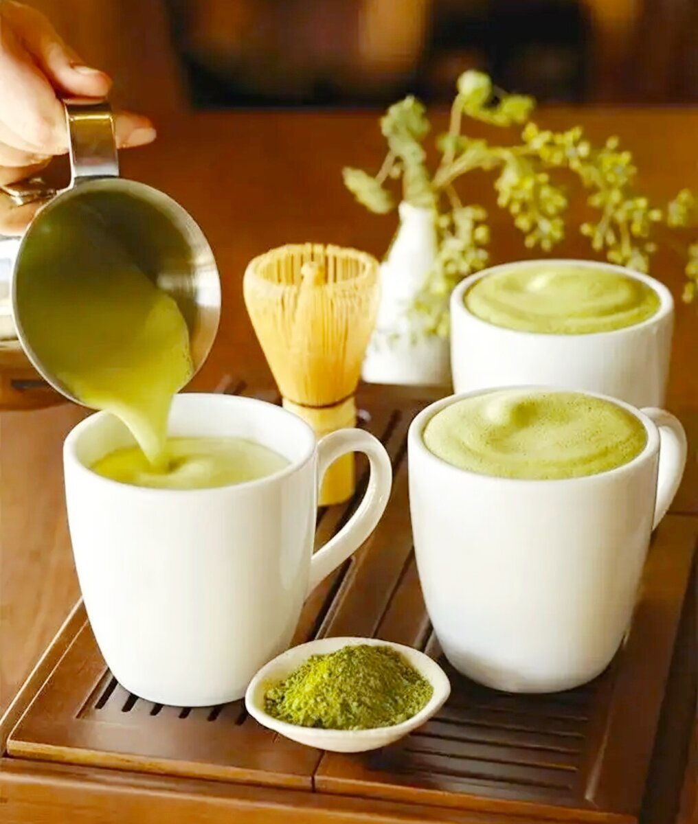 Лучший чай матча. Маття латте. Японский чай матча (маття). Маття чай латте. Японский порошковый чай маття.