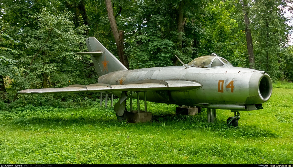 Истребитель МиГ-17. Автор фото: Андрей Цымбал. Источник: https://russianplanes.net/