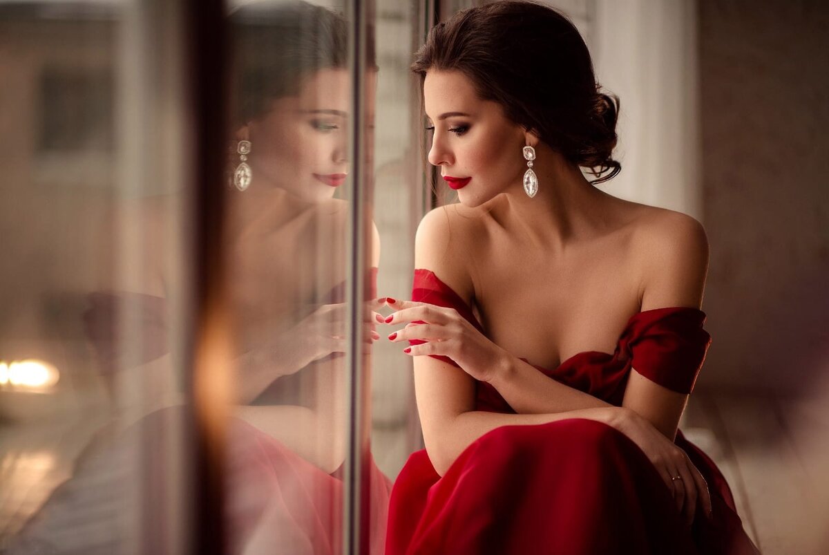 Любви мы ждем как чуда...