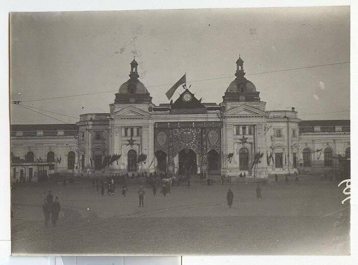  
Общий вид Курского вокзала
Дата съемки: 1938 год

Источник
МАММ / МДФ