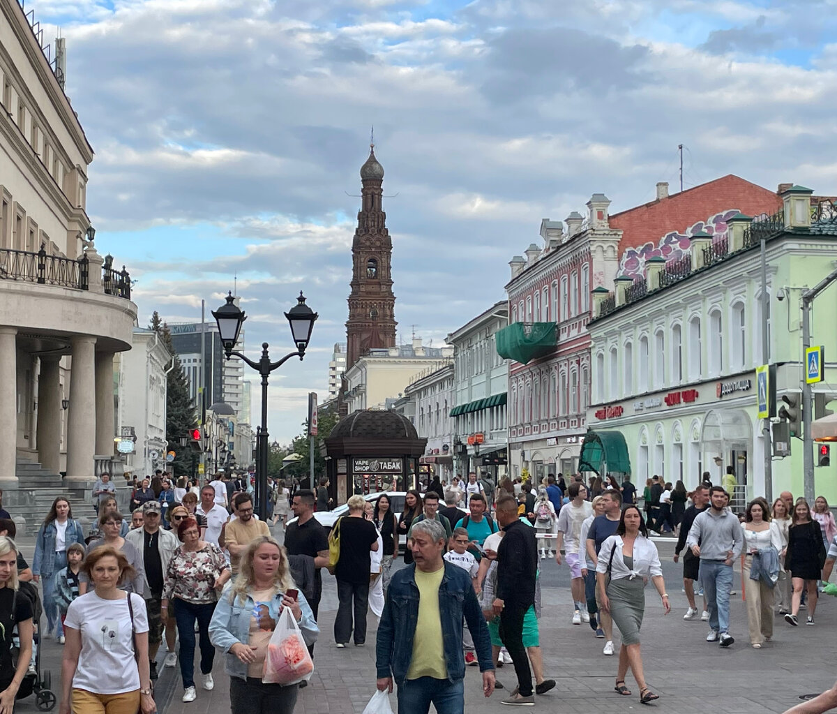 Смотровая в Колокольне на Баумана в Казани | Малоизвестное место откуда  открывается лучший вид на главную туристическую артерию города | Manikol.  Путешествия всей семьей | Дзен