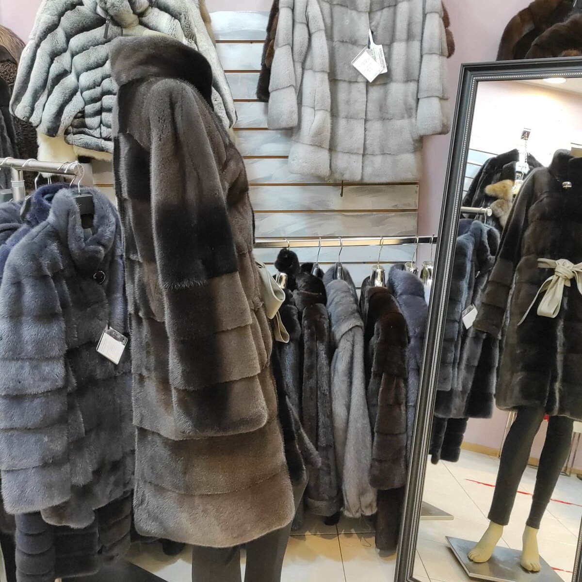 скупка шуб, сдать шубу +79685151908