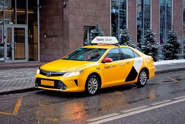 Сейчас Яндекс.Такси — крупнейший сервис заказа такси в России и СНГ. Он позволяет частным водителям и владельцам автопарков подключаться к единой системе, перевозить пассажиров.