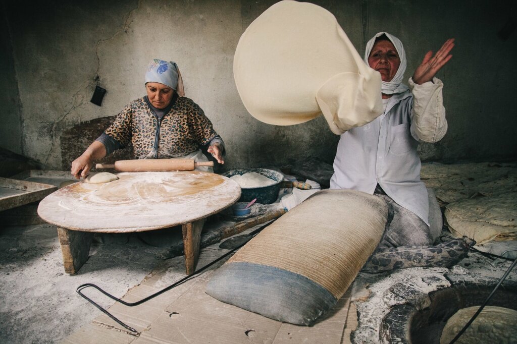 Приготовление армянского лаваша.