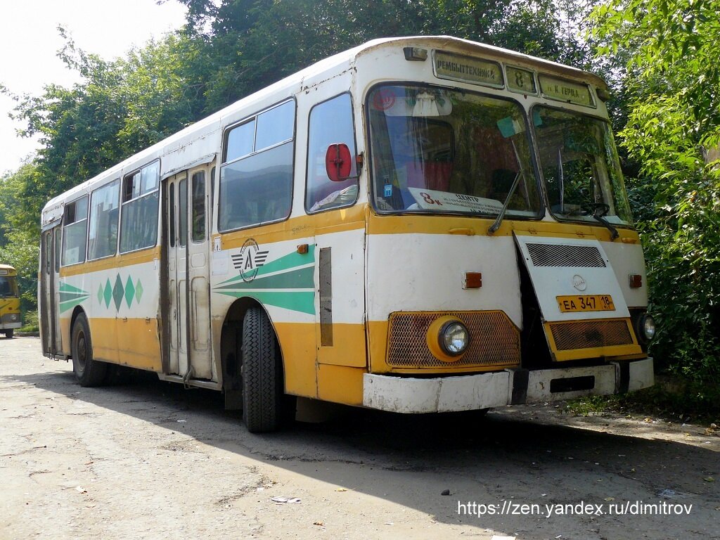 ЛиАЗ-677М в Ижевске