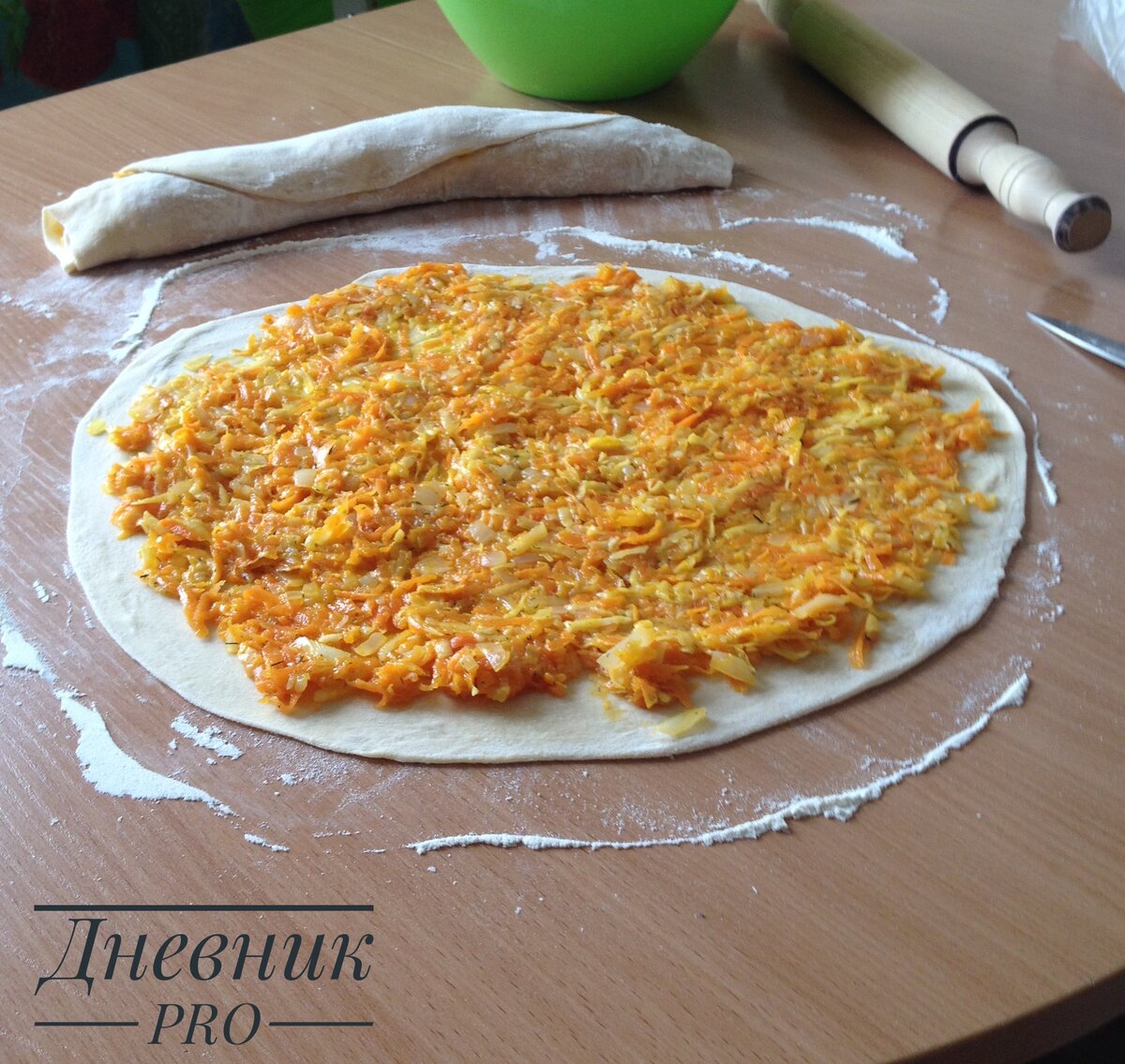 Здесь у меня куриный фарш, его почти не видно под овощами, но он есть :)