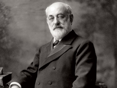 Маркус Голдман, основатель Goldman Sachs, и отец Генри Голдмана. Правда -- он похож на В. Вексельберга? :)