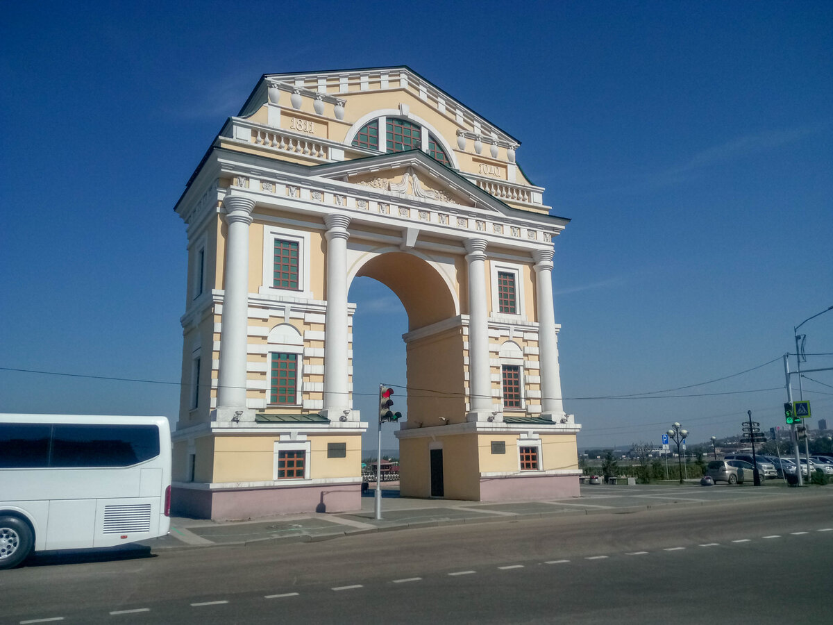 Московские триумфальные ворота