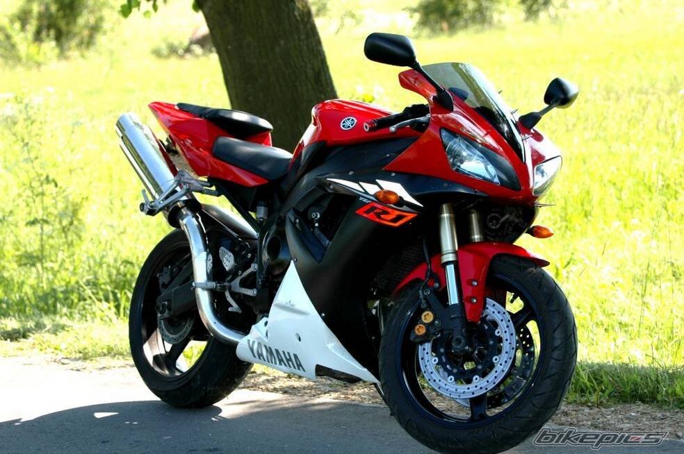 Yamaha r1 Travel