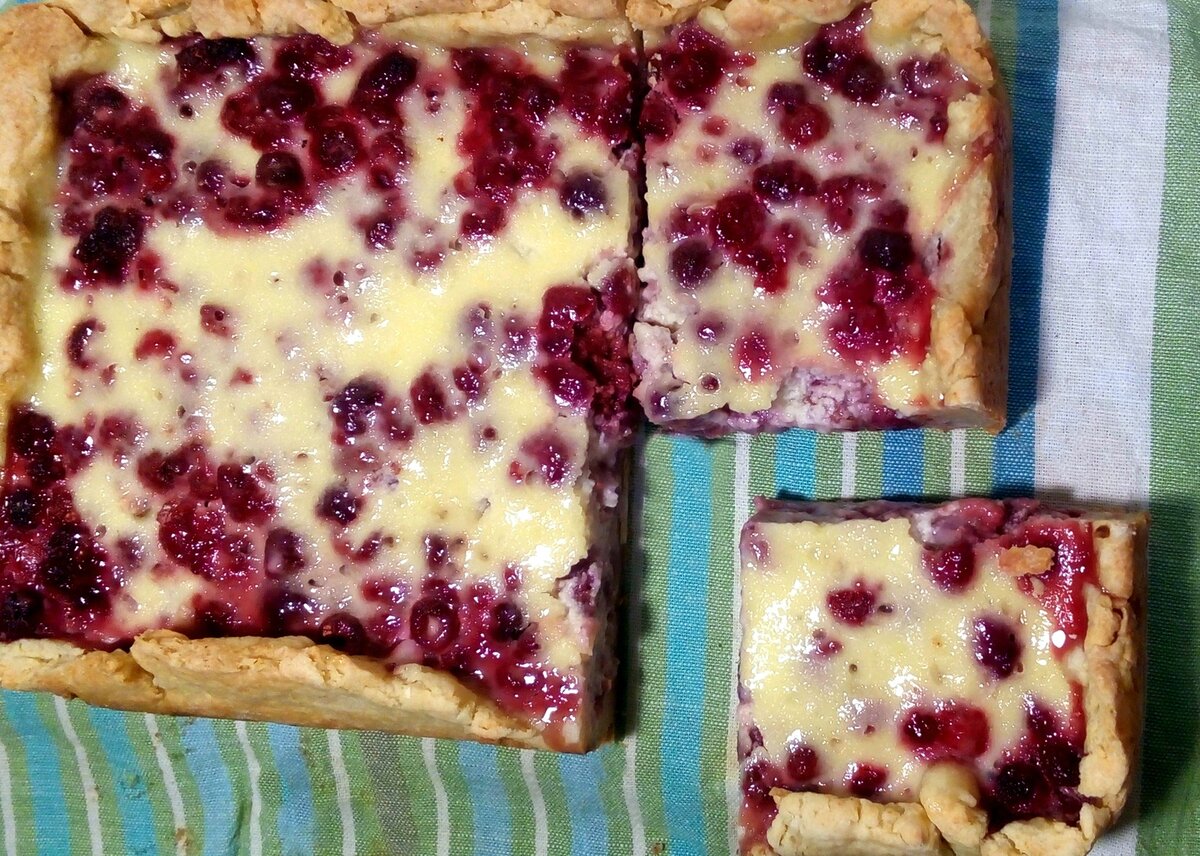 Творожный пирог с малиной
