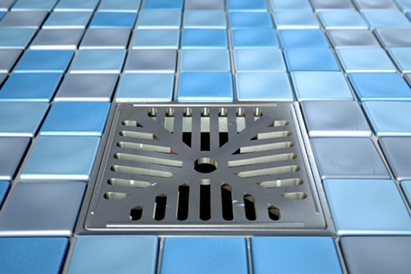 Пример кладки и облицовки сифона в душе