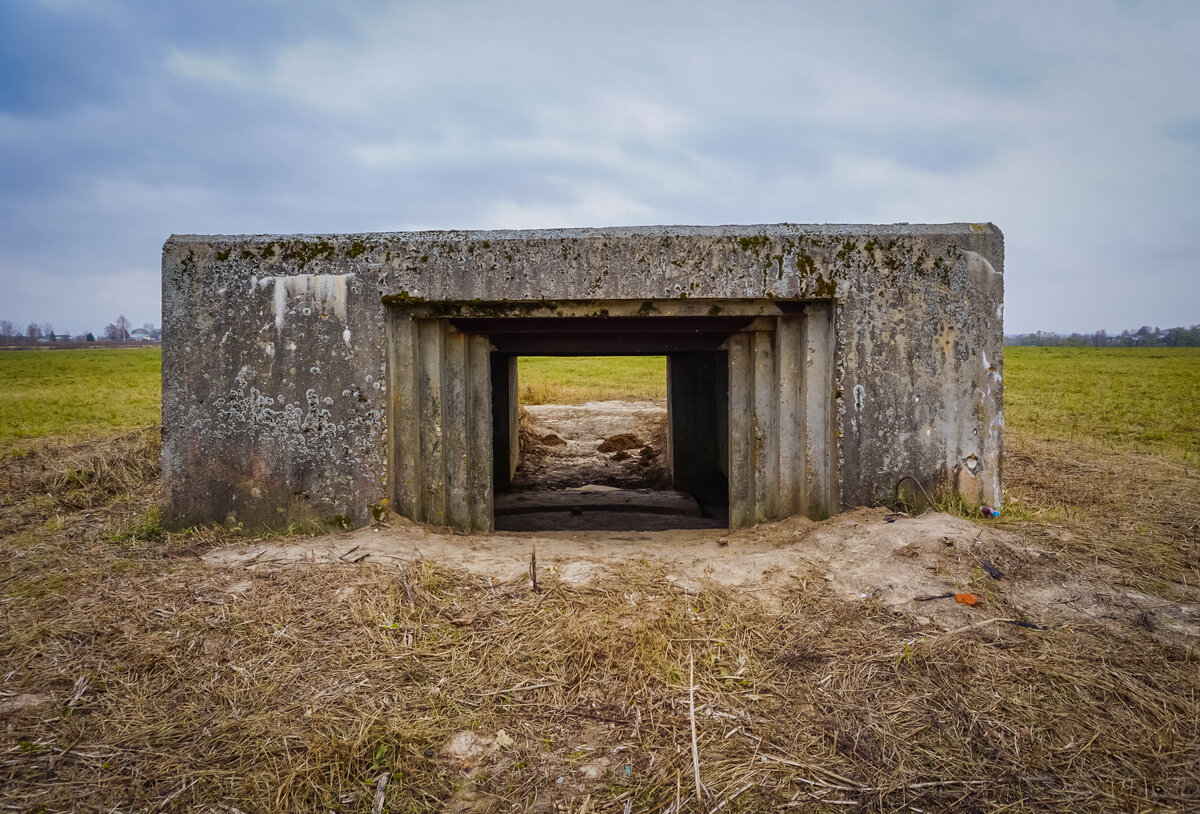 харамитогский укрепрайон. 53 укрепрайон. укрепрайон это. крепость хутоу. артиллерийский полукапонир киевский укрепрайон.