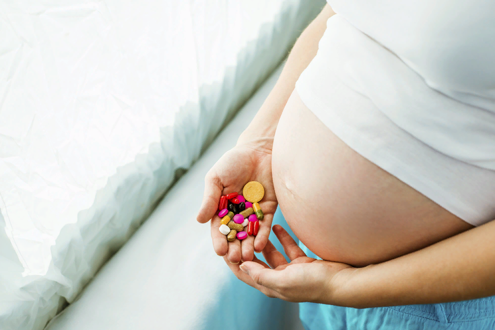 Плод и таблетки. Беременность и таблетки картинки. Фото беременных в Оренбурге. Кто пил беременной