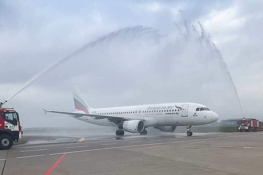 фото с аркой взятое у внуковцев