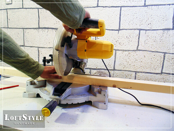 режем брус на детали