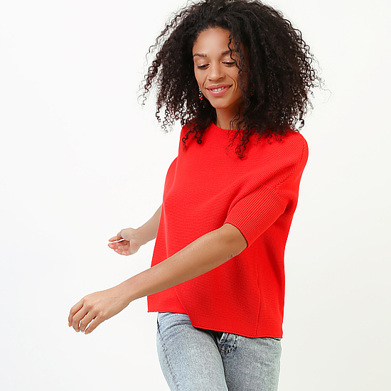 На фото: Хлопковый вязаный свитер BLUKEY (арт. Z553 500 505 red).