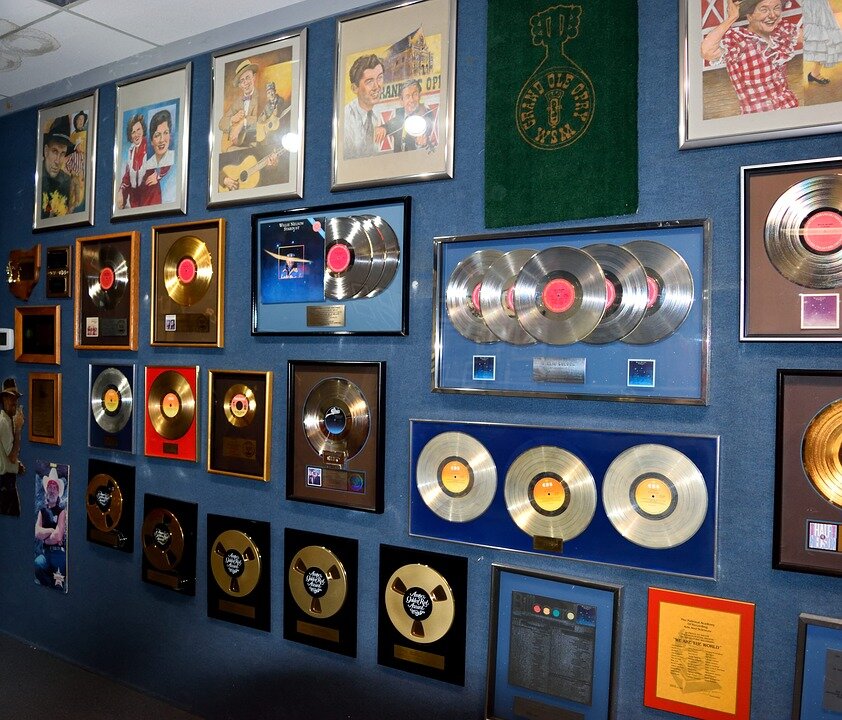 Certified music albums. Almost all countries use a variant of the American Association of Recording Companies, which assigns gold, platinum and diamond status to products. Silver status is used in the UK.  https://cdn.pixabay.com/photo/2018/03/27/17/32/gold-records-3266702_960_720.jpg