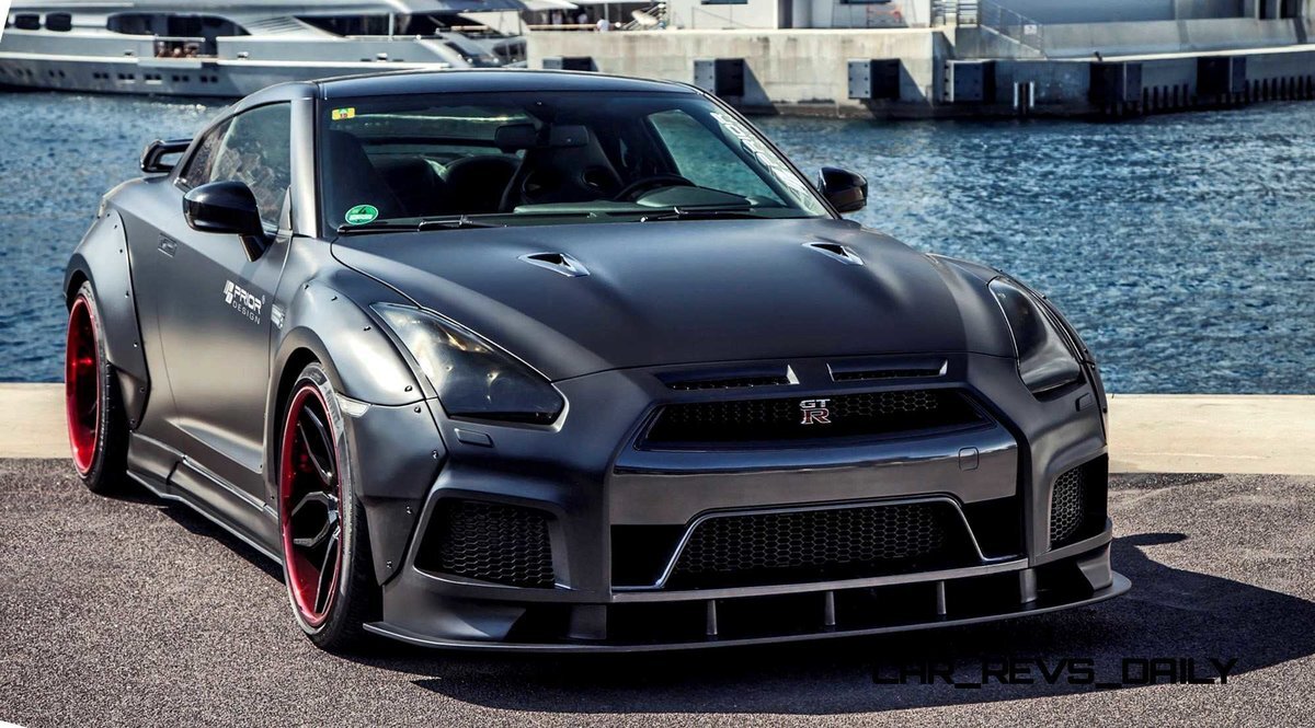 Nissan Nismo GTR тюнингованная