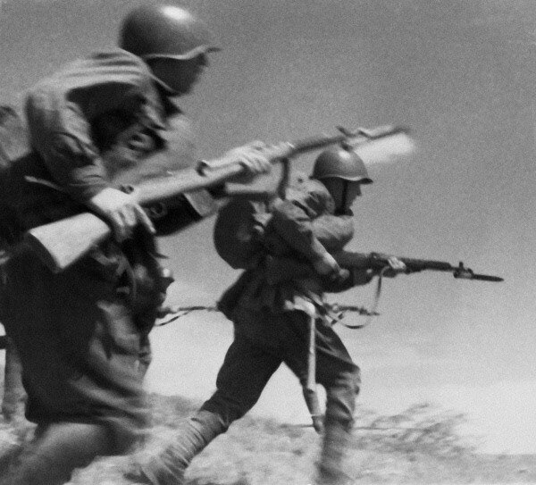 Атака. 1941 года. фото Макса Альперта