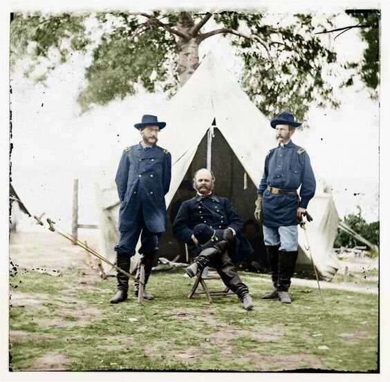 Генерал Бернсайд с двумя офицерами. Колоризованная фотография