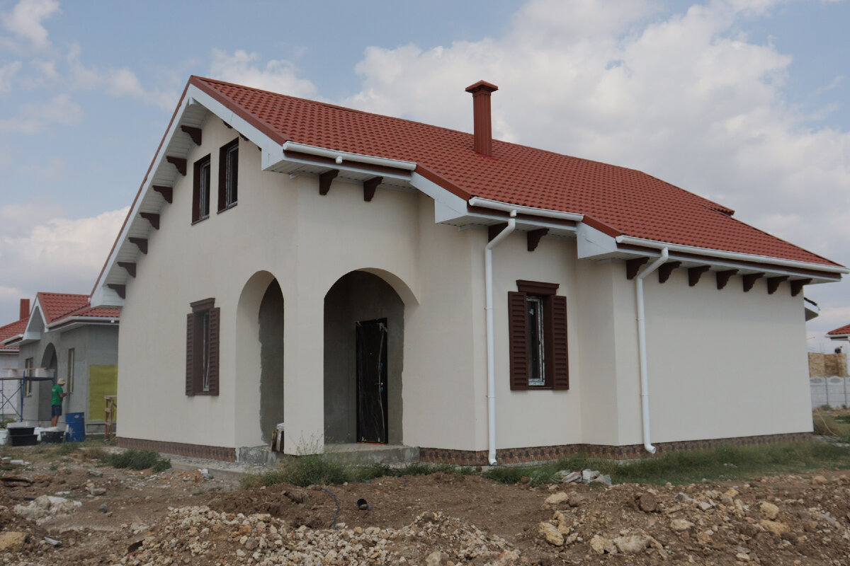 Вид дома со стороны входа