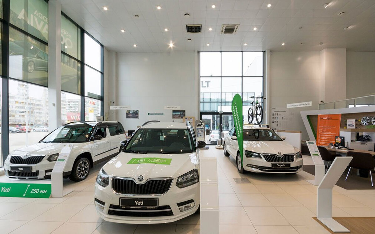 дилерский центр шкода октавия. фаворит моторс шкода. Skoda вешки автосалон. дилеры шкода в москве. автомобильный салон шкода.