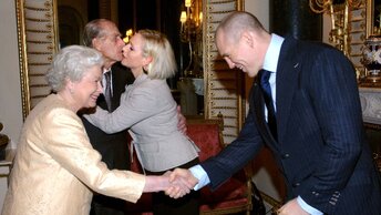 Какая поздравил королеву Елизавету с Платиновым юбилеем правления, леди: майк тиндалл в своем инстаграм.