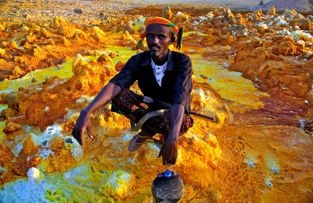 Австралия жарко. Пустыня данакиль эфиопия. Страны где жара. Жарко. Пустыня данакиль и вулкан даллол.