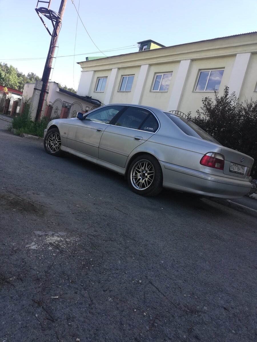 Первые минуты после установки новых дисков, купленных на последние деньги)